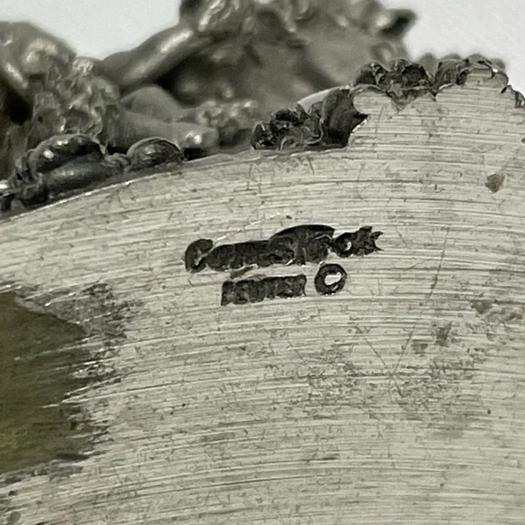 Vintage Comstock Pewter figure 2.25" Cherub on aUnicorn excellent condition - Picture 7 of 13